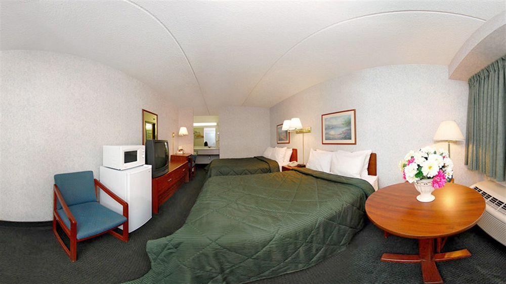 Quality Inn & Suites North Gibsonia Εξωτερικό φωτογραφία